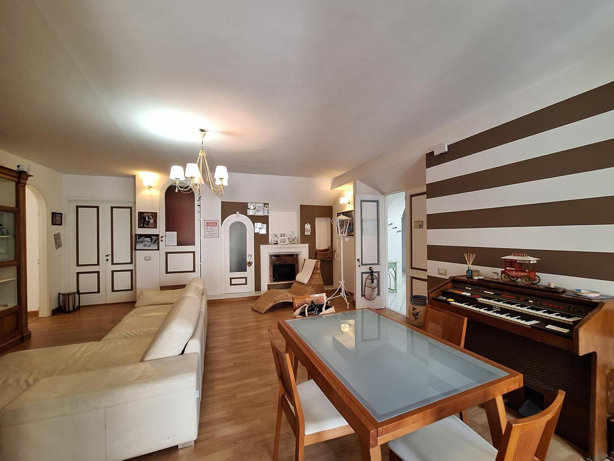 Judith Wright'S Home Maiori Luaran gambar